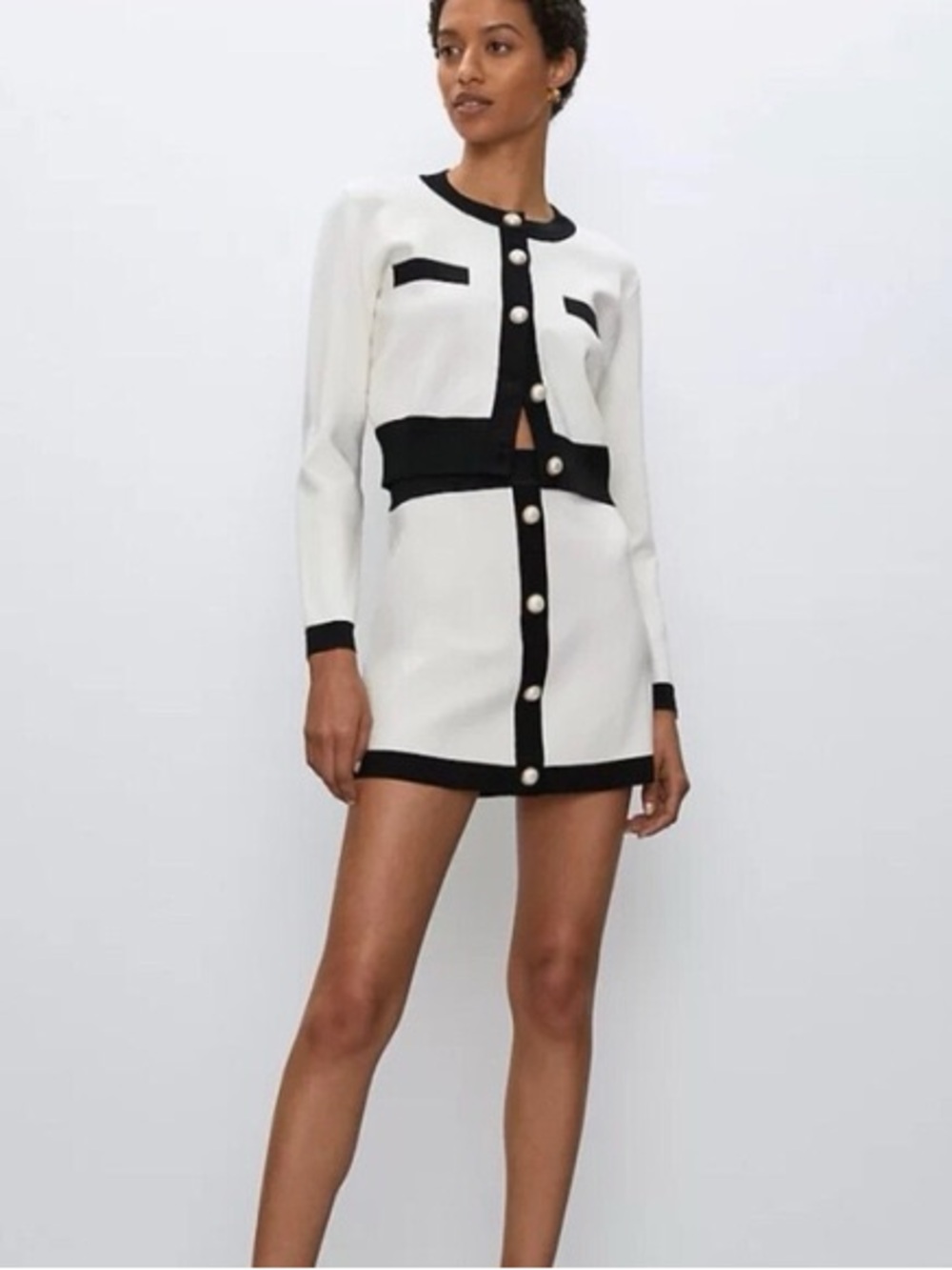 Rare & Discontinued 2-Piece Aritzia Babaton XXS Legacy Cardigan & Skirt Set